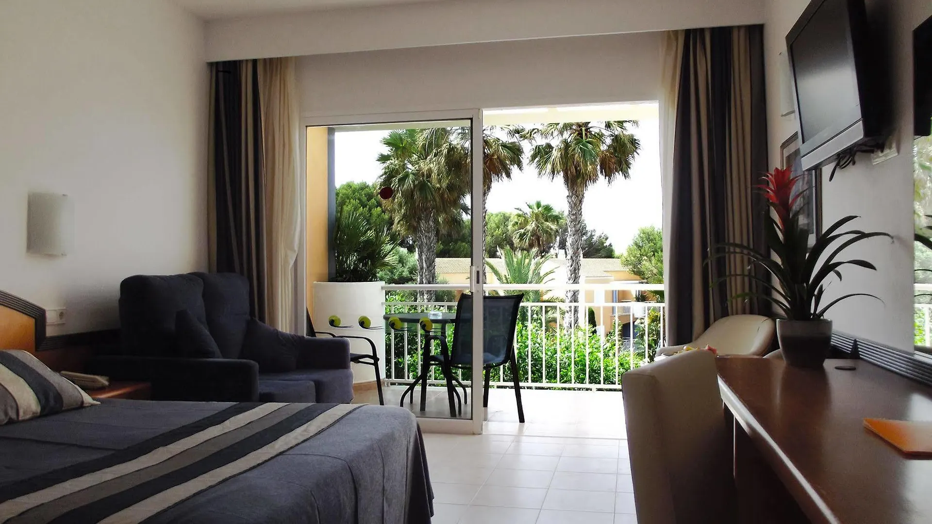Sagitario Princesa Playa Son Xoriguer Resort
